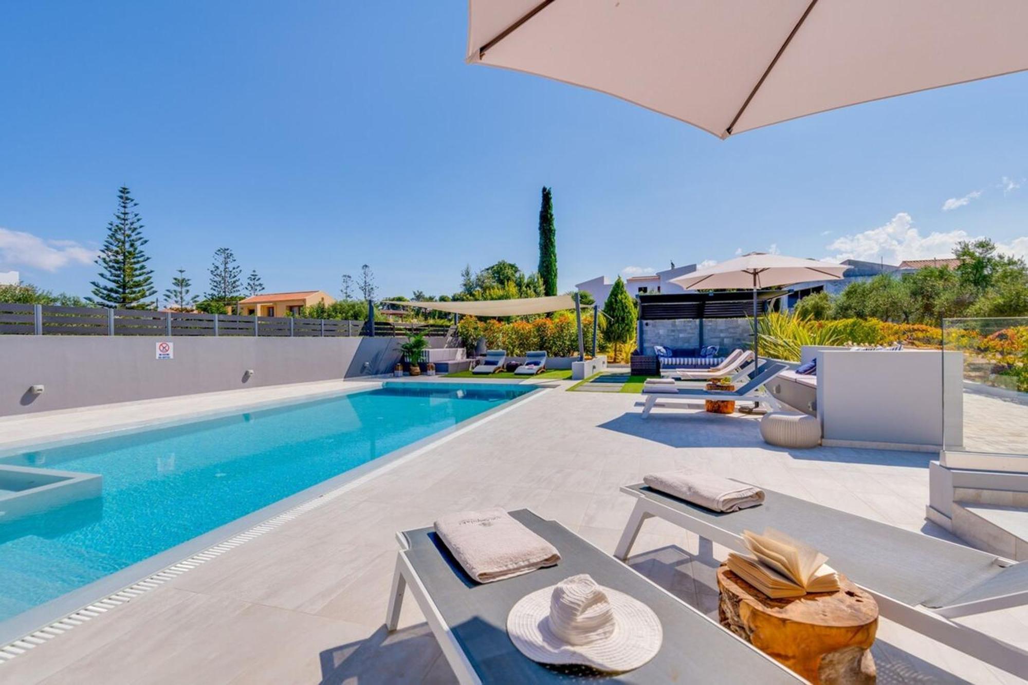 Villa Ampelaki - Premium Villa With Heated Pool Kounoupidhiana Exterior photo