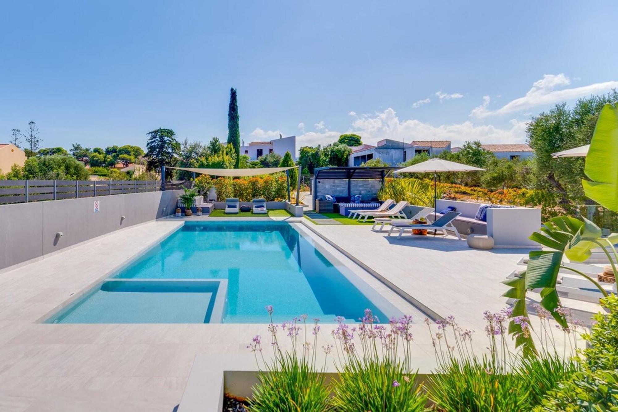 Villa Ampelaki - Premium Villa With Heated Pool Kounoupidhiana Exterior photo